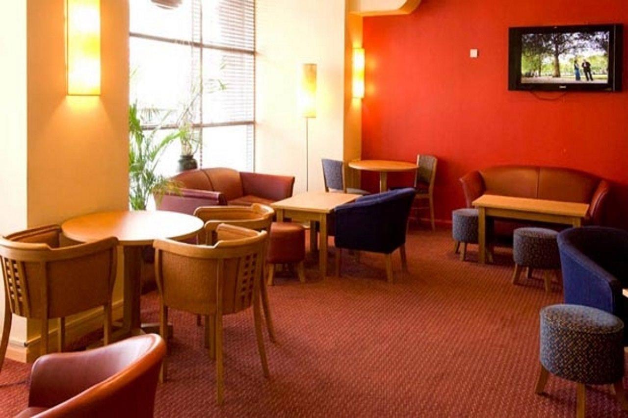 Premier Inn West Bromwich Central Exterior foto